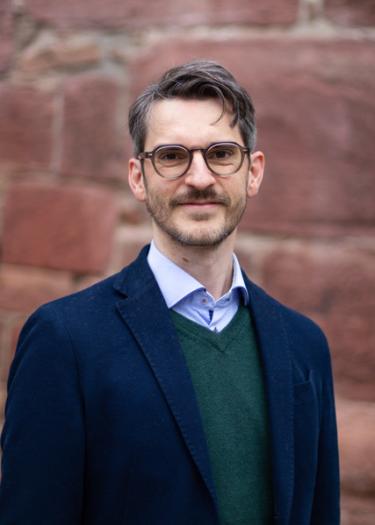 Portrait of Professor Romedio Schmitz-Esser